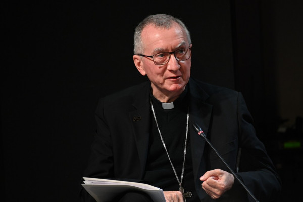 Kardinal Parolin kritičen do nemške sinodalne poti.